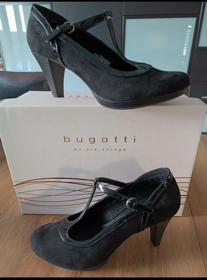 Escarpins à brides ( Bugatti ) - photo numéro 2