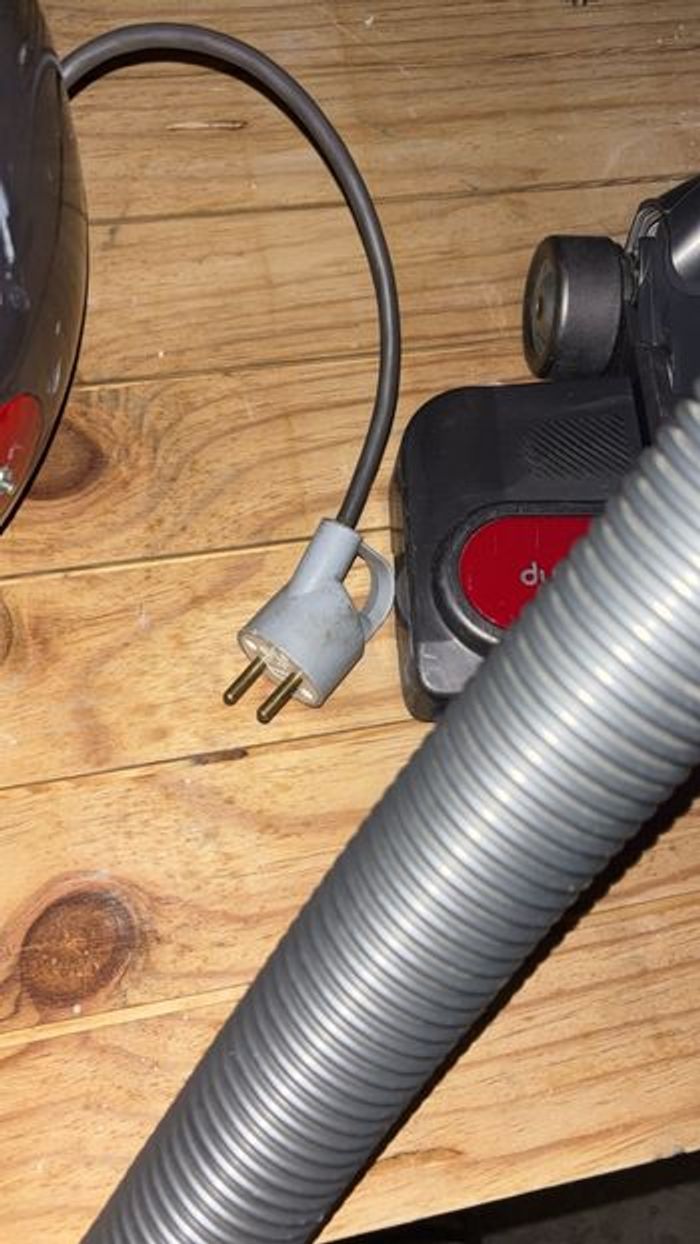 Aspirateur Dyson - photo numéro 5