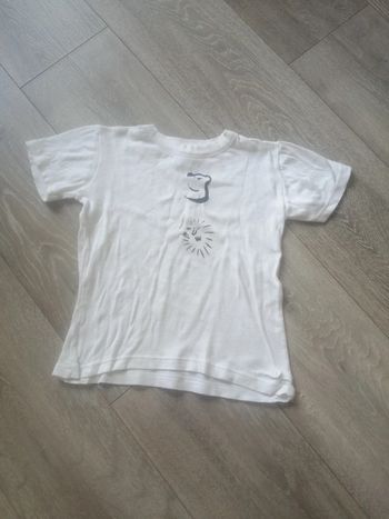 🌸Tee shirt blanc à motifs design mixte Taille 6/8 ans 🌸