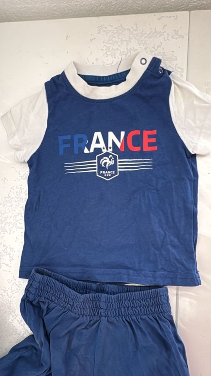 Vêtements bébé - photo numéro 2