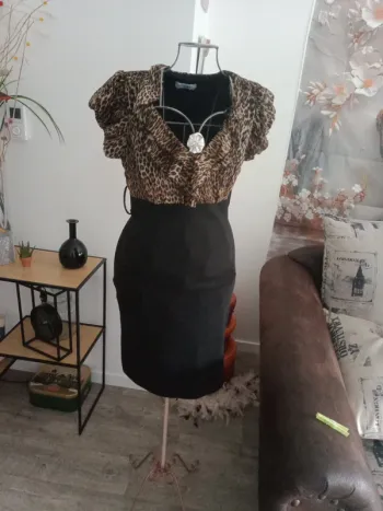 Robe noir léopard