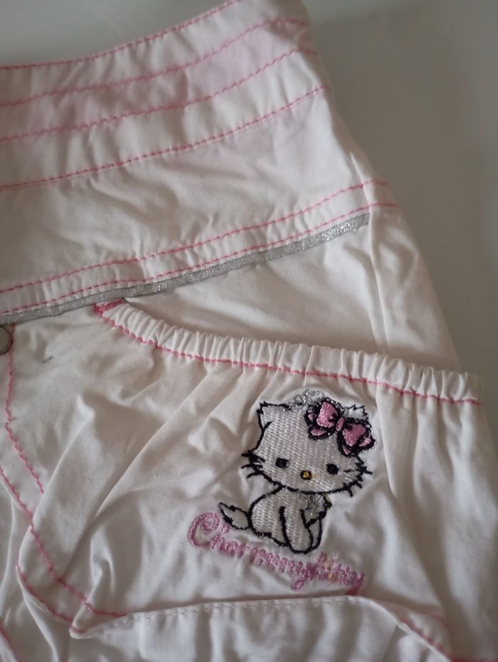 3  shorts  blancs  Charmy Kitty. Telles différentes ; 2 4 et 5 ans . État neuf - photo numéro 10