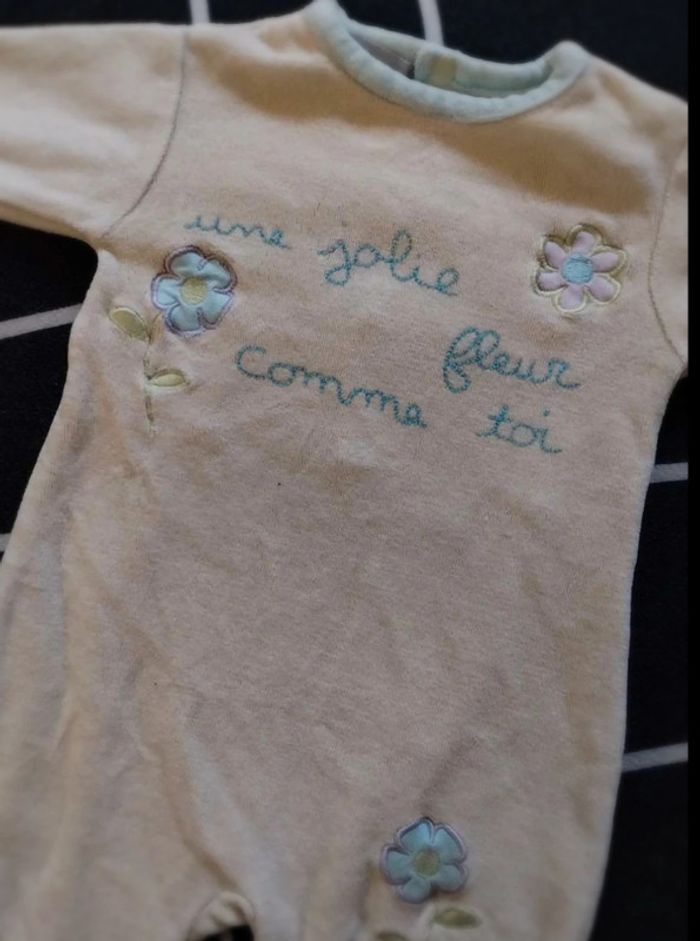 Pygama 1mois - photo numéro 2