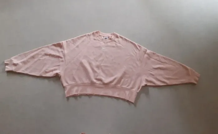 Pull rose Nike - photo numéro 2