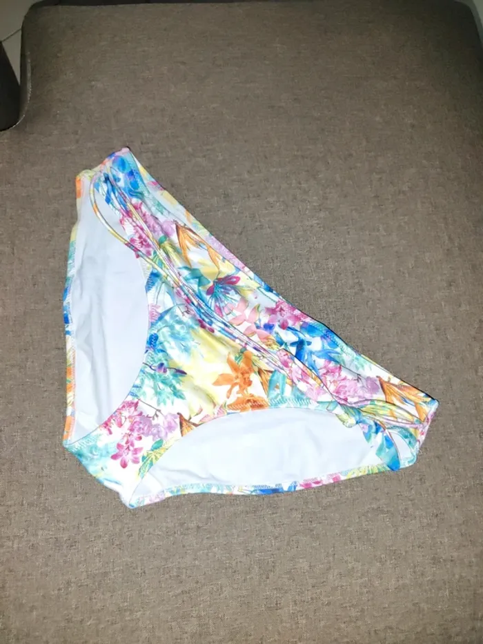Culotte maillot de bain fleurs multicolores xxl