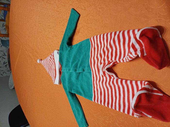 2 pyjamas1 pièce pour garçons Taille 3 mois - photo numéro 4
