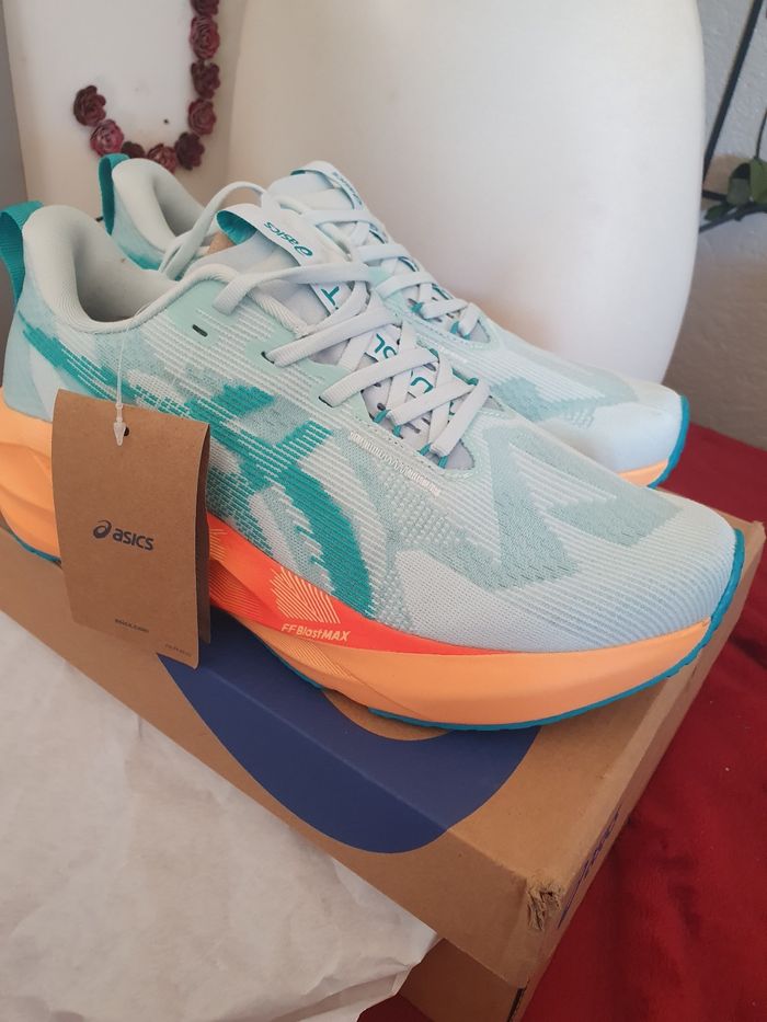 Basket Asics novoblast 42.5 neuves - photo numéro 8