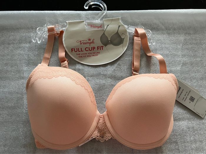 Soutien-gorge rose Triumph neuf