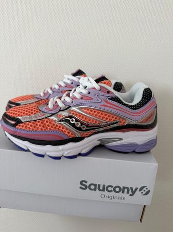Saucony