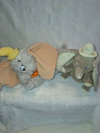 Peluche Dumbo Disney allongé Nicotoy