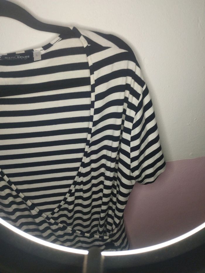 T-shirt taille L marque sixth sense - photo numéro 3