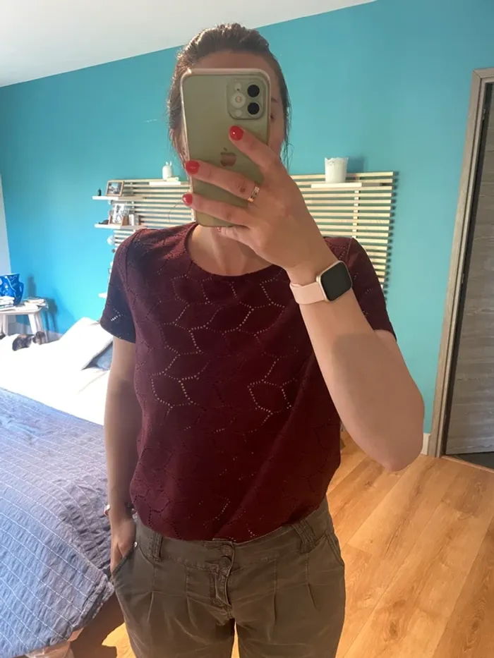 Teeshirt ajouré bordeaux