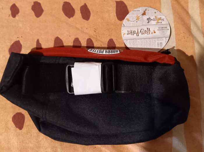Sac banane Harry Potter neuf - photo numéro 3