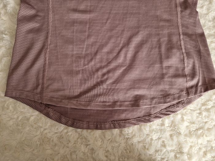 Tee-shirt de sport H&M neuf - photo numéro 10