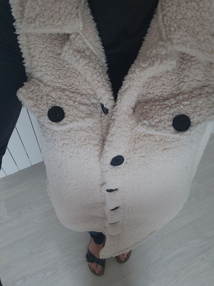 Long gilet sans manches moumoute. - photo numéro 2