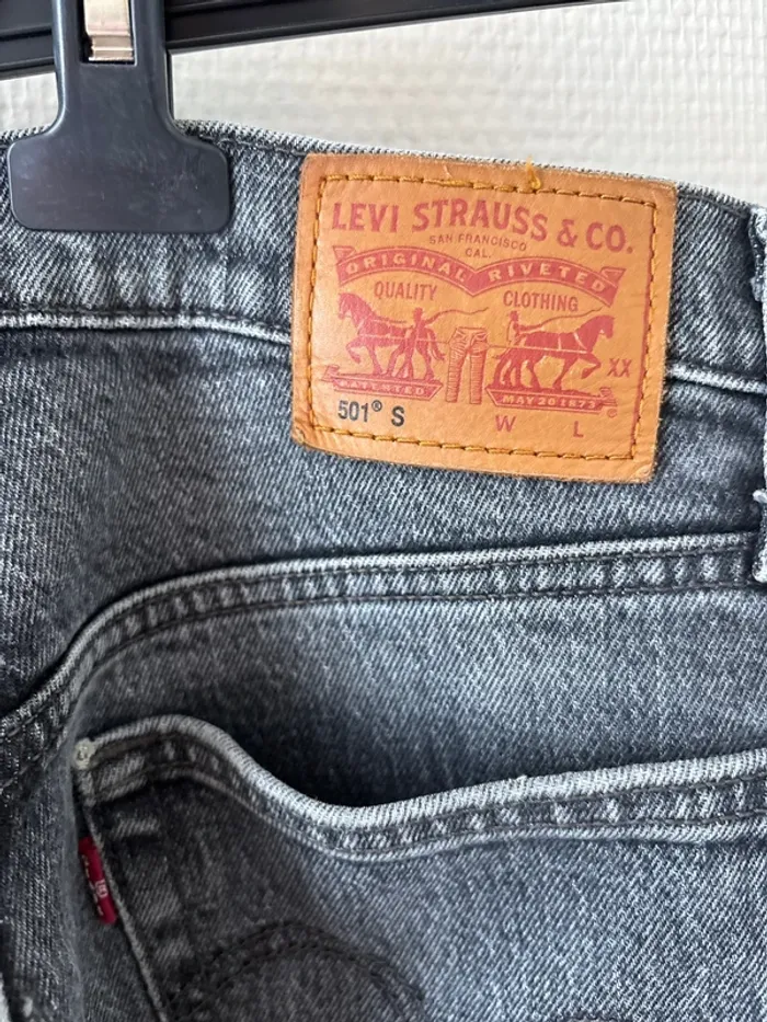 Jean Femme Levi’s 501 W25 L26 - photo numéro 6