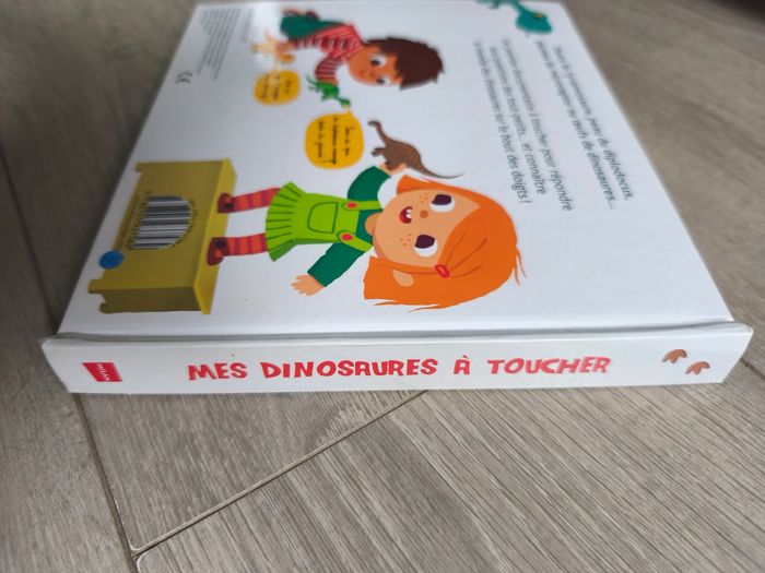 Livre : Mes dinosaures à toucher - photo numéro 3
