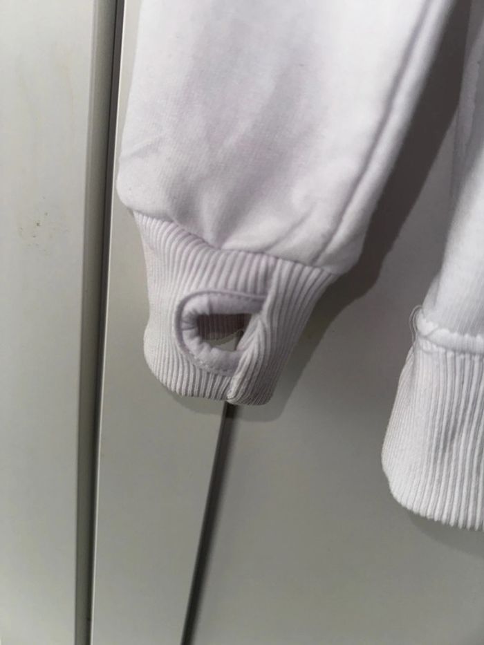 Sweat-shirt comme neuf blanc et bleu taille S/M - photo numéro 3