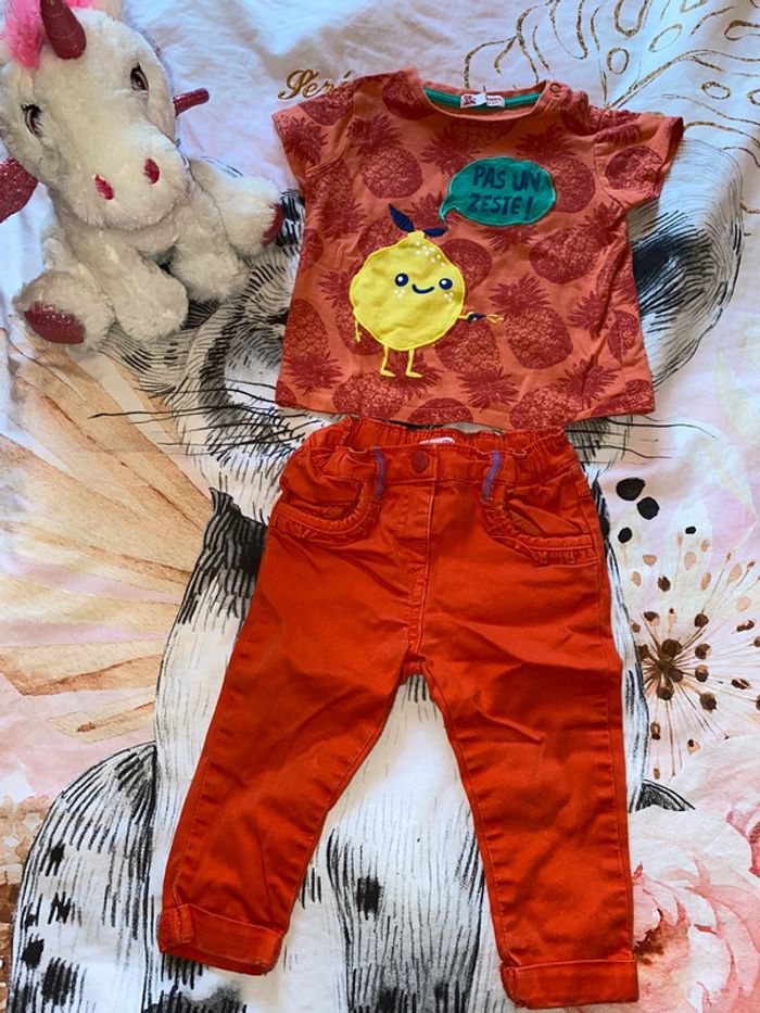 Ensemble t-shirt et pantalon, taille 12 mois, marque Dpam.
