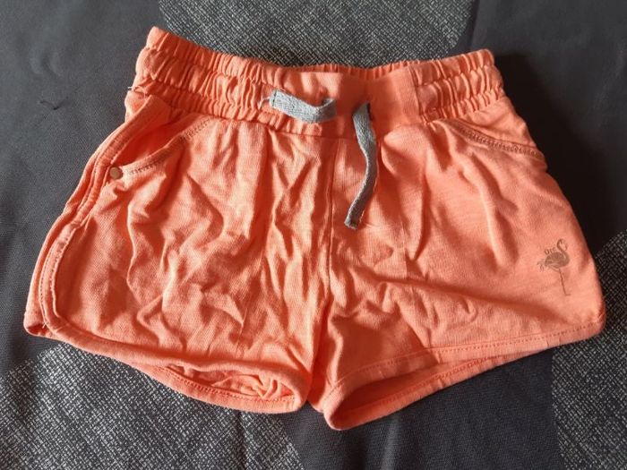 Short orange