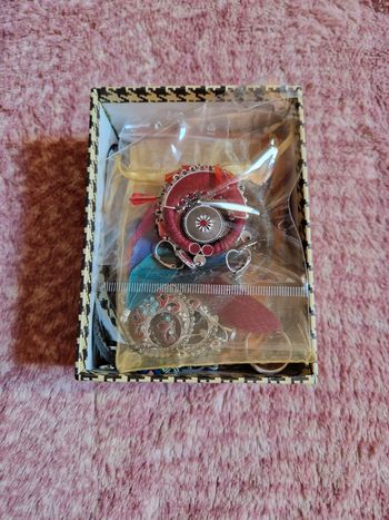 Coffret mystère bijoux fantaisies neufs