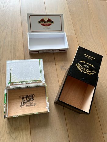Lot de 3 boîtes de cigares vides