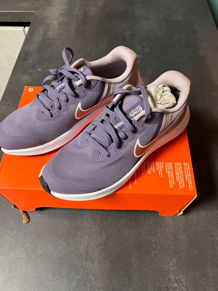 Basket Nike femme taille 36.5 - photo numéro 3