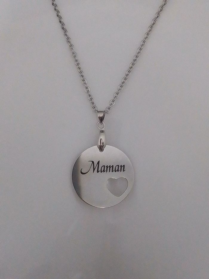 Collier argenté maman et pierre de lune