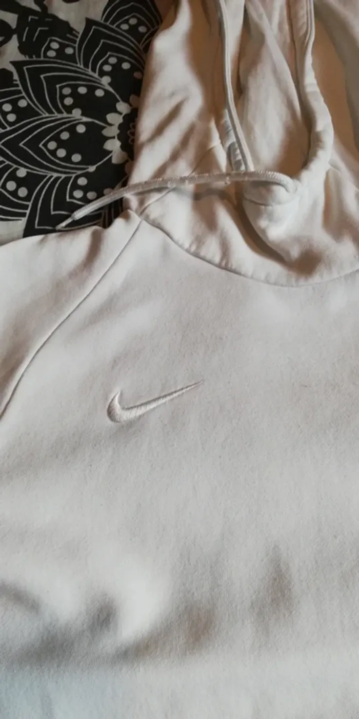 Pull Nike - photo numéro 3