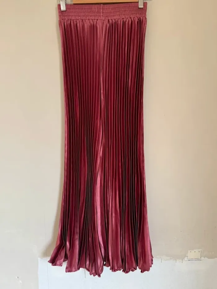 Jupe plissée rose foncé métallisé - photo numéro 2