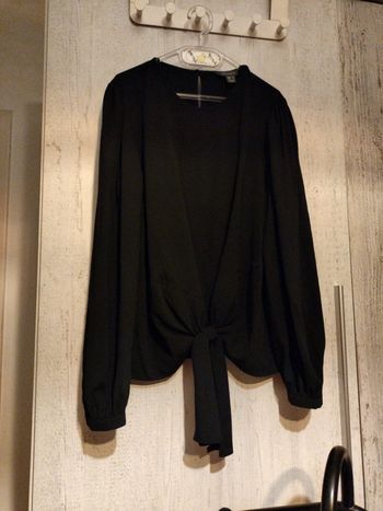 Blouse noire habillé