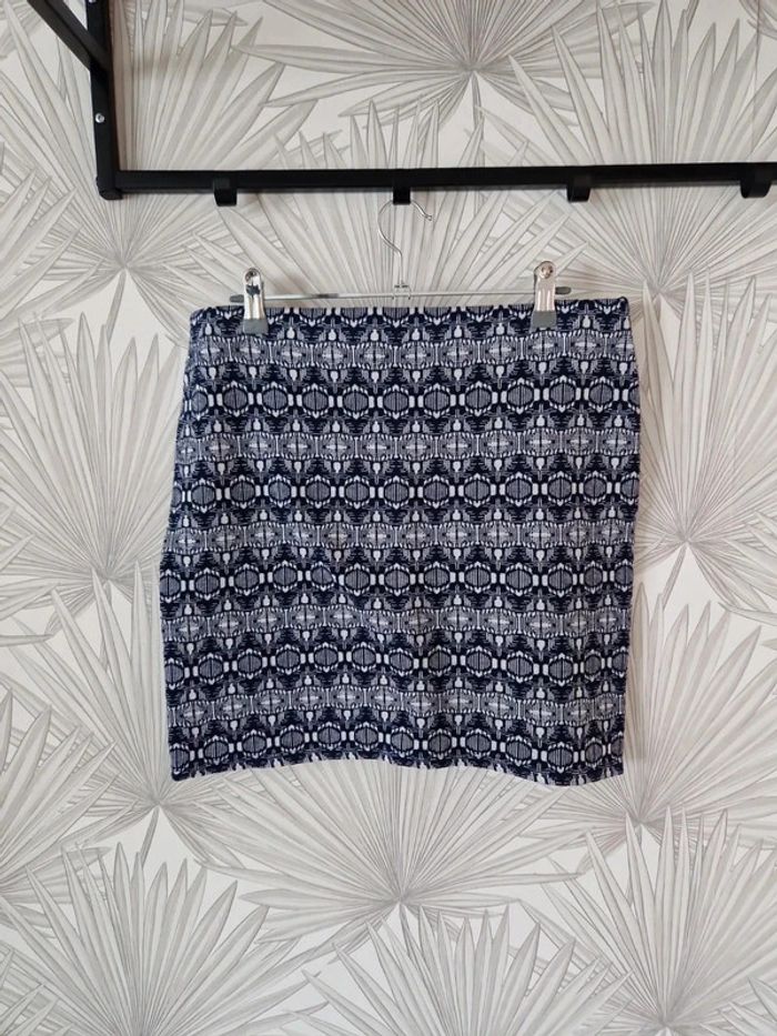 Jolie jupe Promod taille 40 - photo numéro 2
