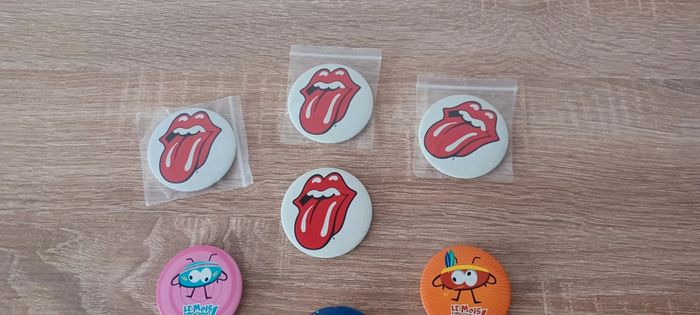 Lot badges The Rolling Stones - photo numéro 2