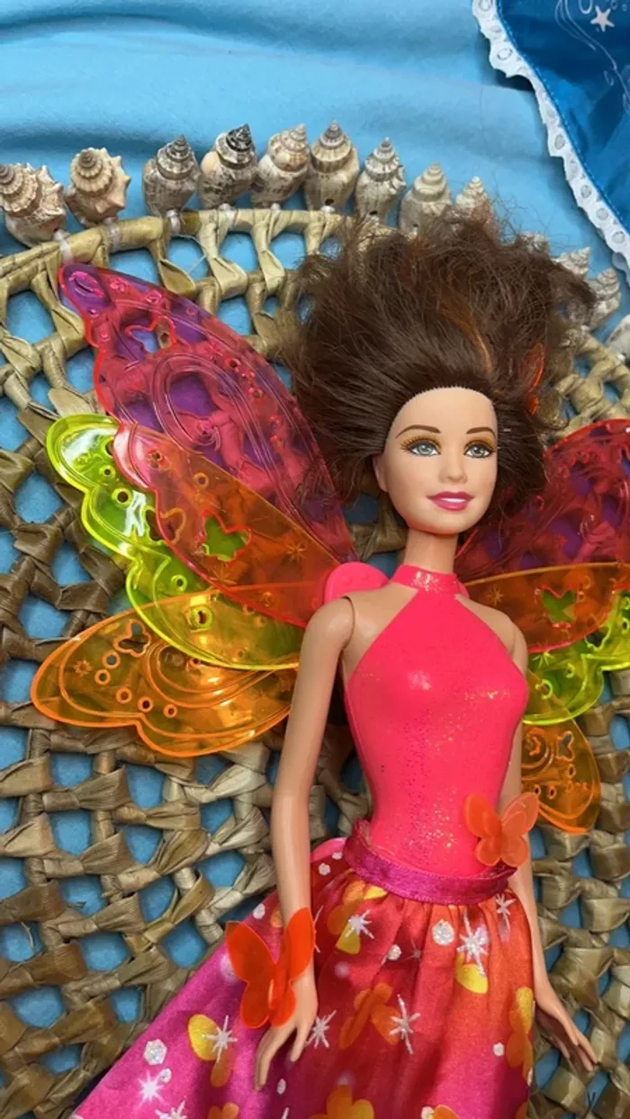 Barbie papillon - photo numéro 2