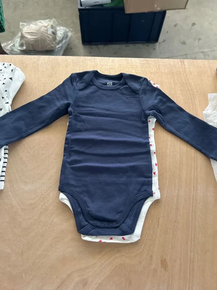Lot de bodies enfant - photo numéro 6