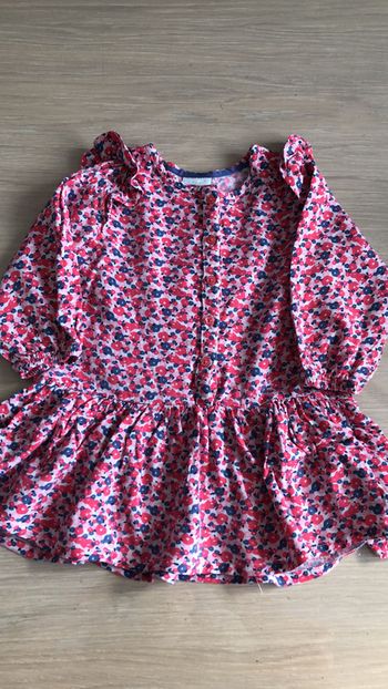 Robe tape à l’œil