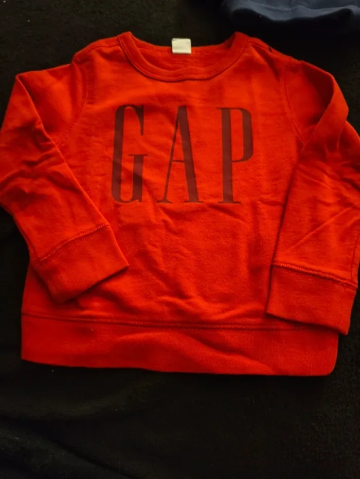 Pull Gap 2 ans