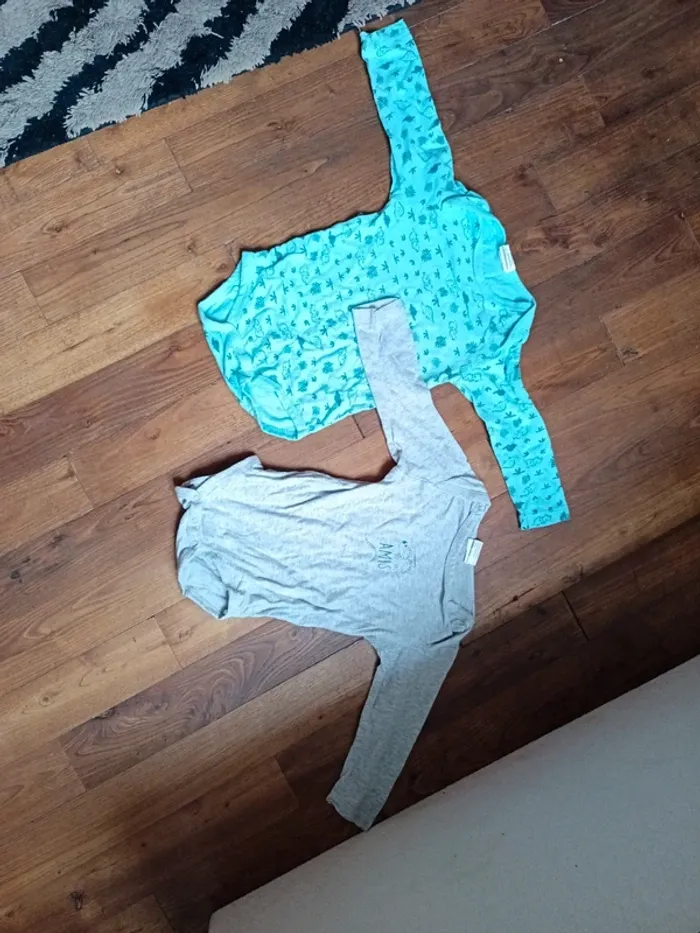Lot de 2  bodies garçon