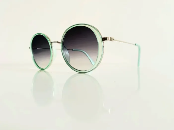 Lunette de soleil femme ovale verte menthe et argentée verres dégradés uvprotection catégorie 3 - photo numéro 2