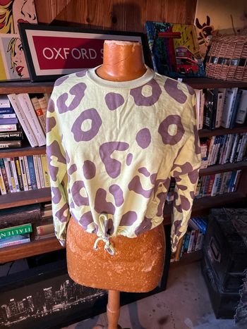 Pull crop top vert et marron Primark