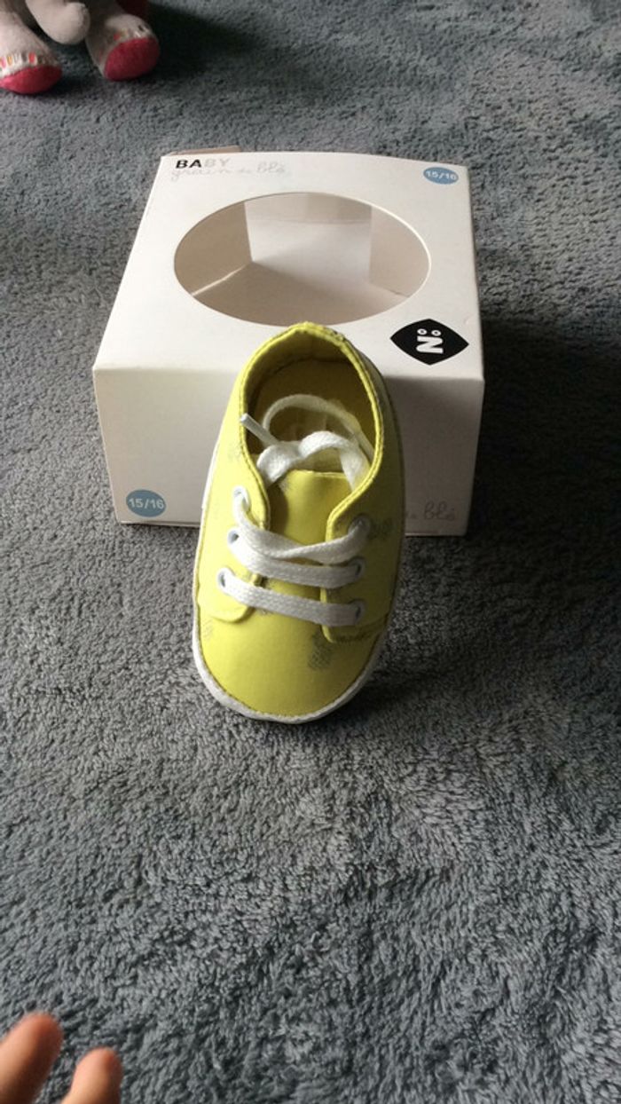 Chaussures bébé neuves - photo numéro 2