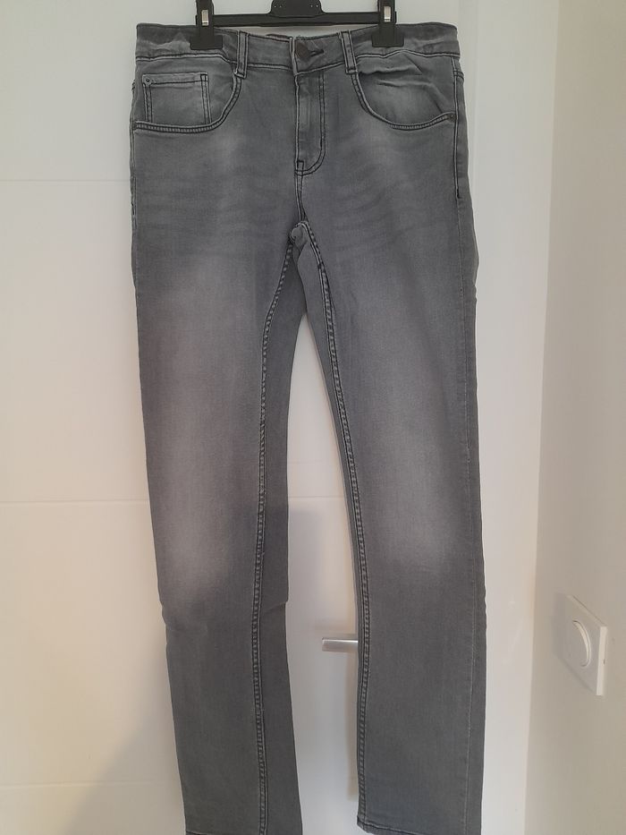 Lot vêtements taille 16 ans kiabi 2 jeans slim 3 Tee-shirts manches courtes - photo numéro 2