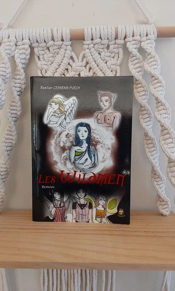 Livre science fiction Les Wildmen Bastien Les hommes sauvages Cessens-Puech