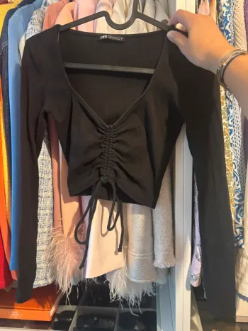 Top Zara court