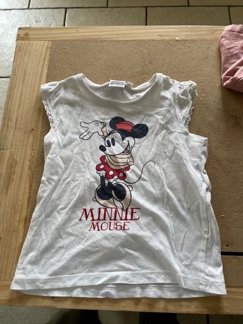 TEE shirt Minnie 2-3 ans