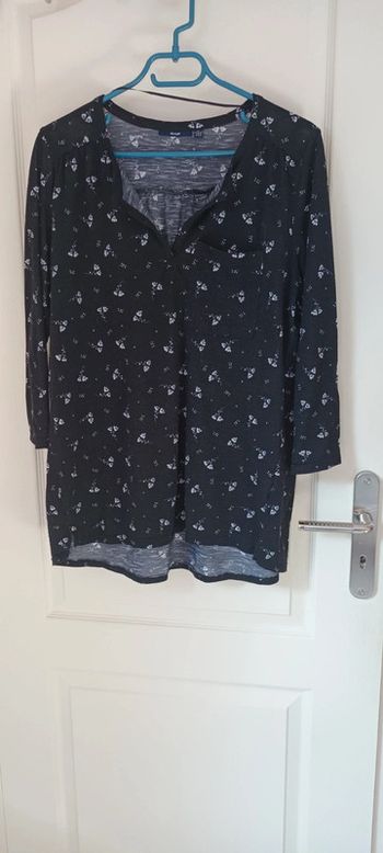 Blouse noir avec motif