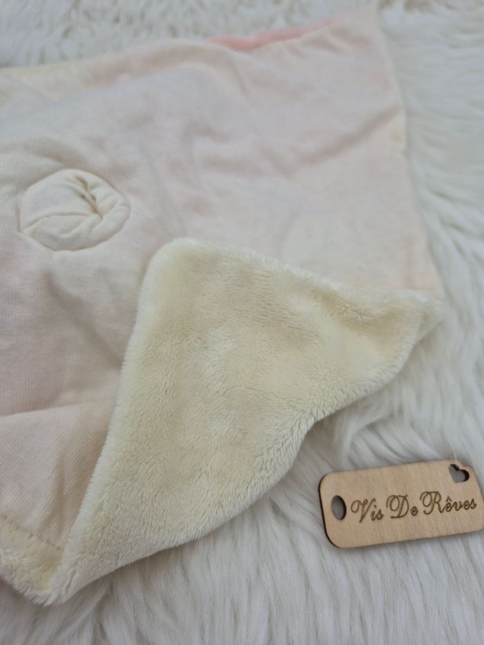 Doudou plat Vache Lola e Noukie's beige rose - photo numéro 3