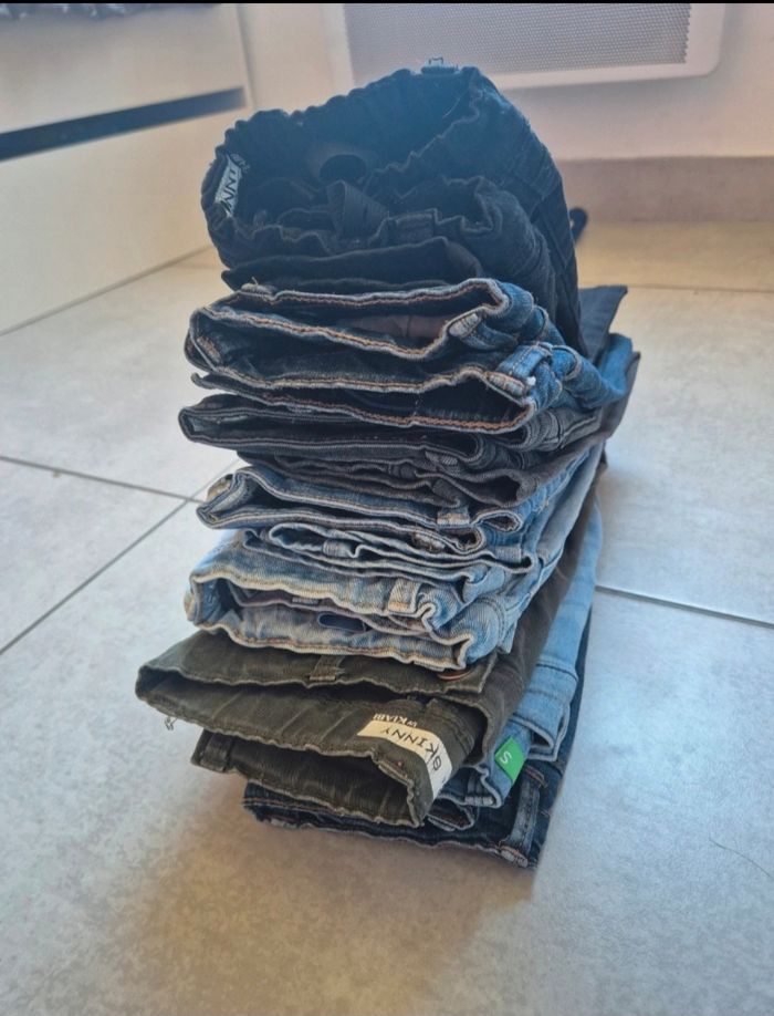 LOT 8 JEANS - photo numéro 2