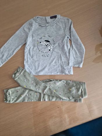 Ensemble haut dalmatien et legging sergent major de la même collection