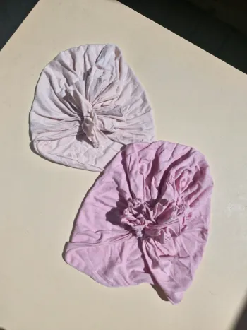 Lot 2 turbans